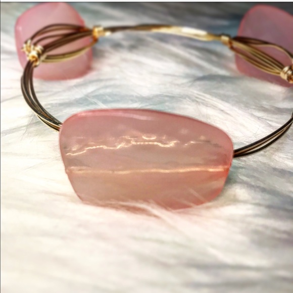 πLAST! Handmade Blush Gold Wire Wrapped Bangle - Picture 5 of 7
